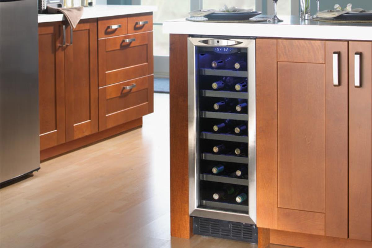 What to Look For In Home Bar Refrigerators